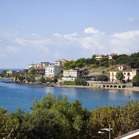Hotel Vittoria Sapri Buitenkant foto